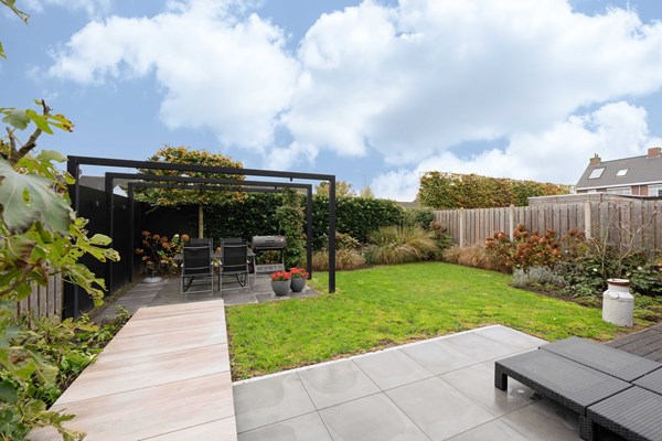 Medium property photo - Amaliastraat 10, 4711 SK St. Willebrord